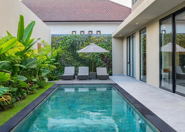Trident-2 Villa In Batu Bolong Changgu