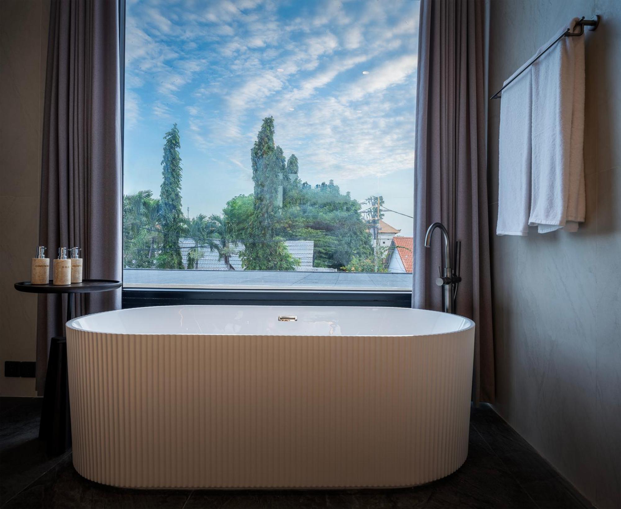 Trident-2 In Batu Bolong Changgu Apartemen *